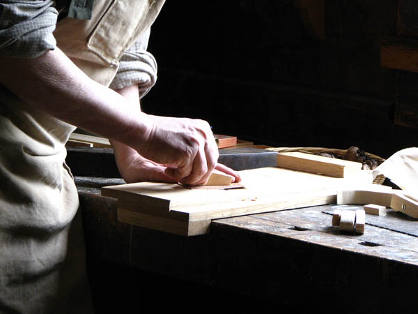 Ofrecemos un servicio de <strong>carpintería  de madera y ebanistería en Torno (El)</strong> adaptado a las necesidades del <strong>cliente</strong>.